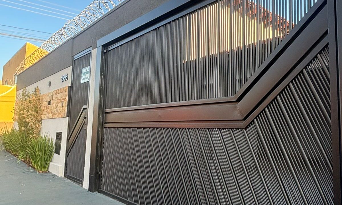 2eb12064-f482-4c2b-a66a-33572d9efb7f