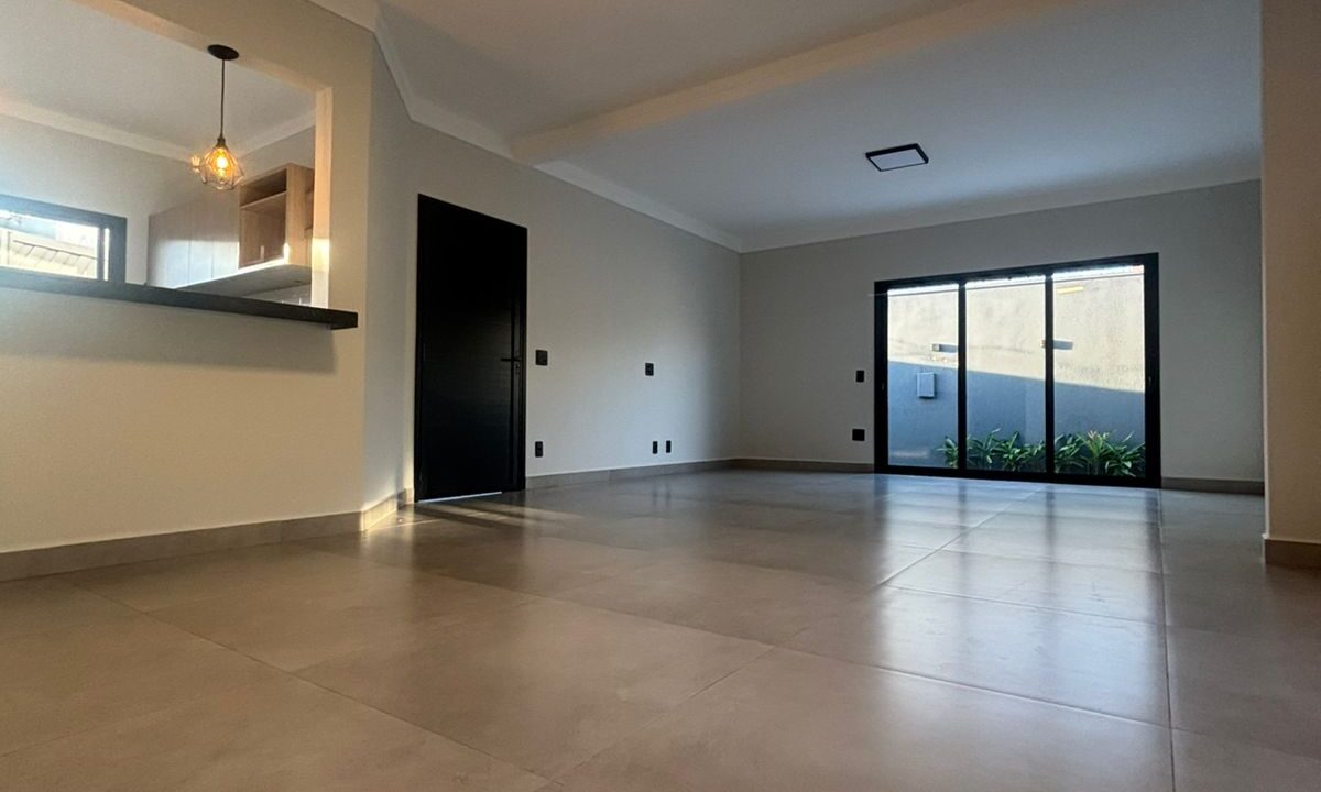 3fb83fb4-b37e-47f1-978e-150b05706f44