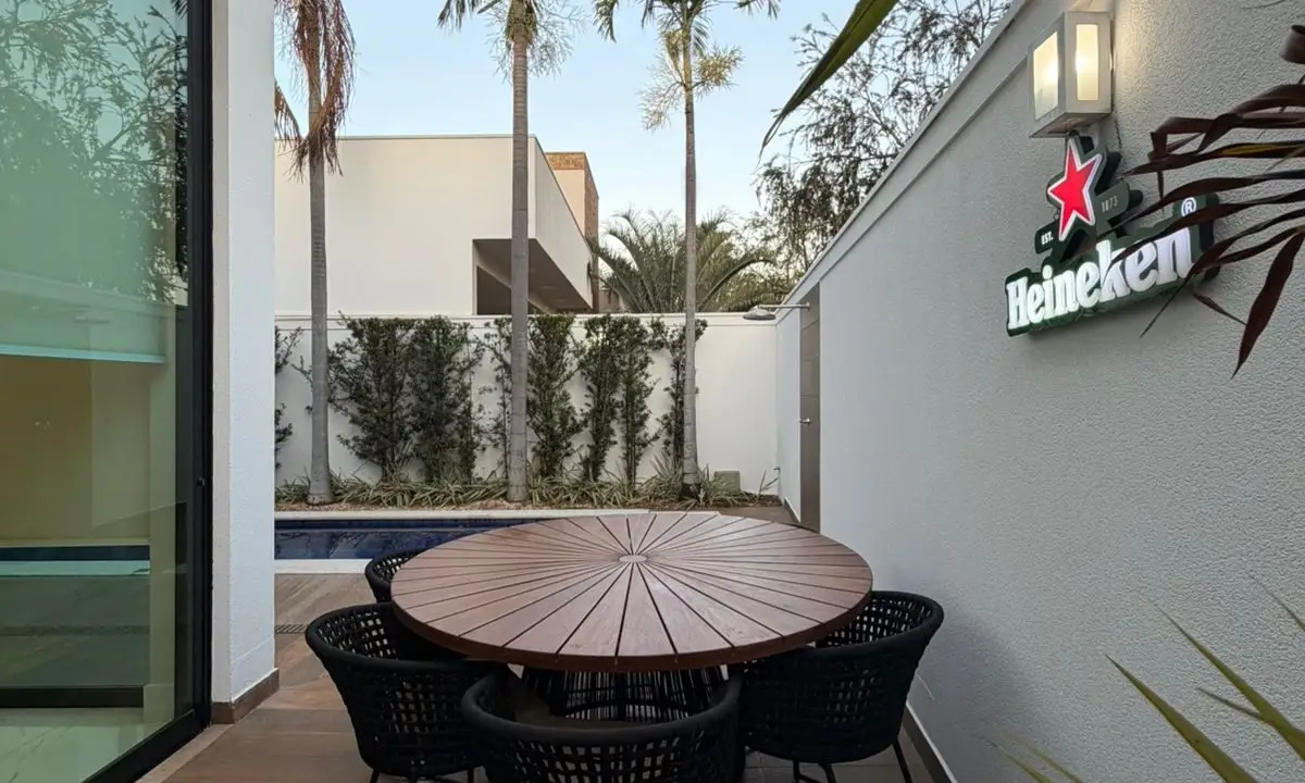 904de389-4d05-4021-a81f-f69b4d041cb3