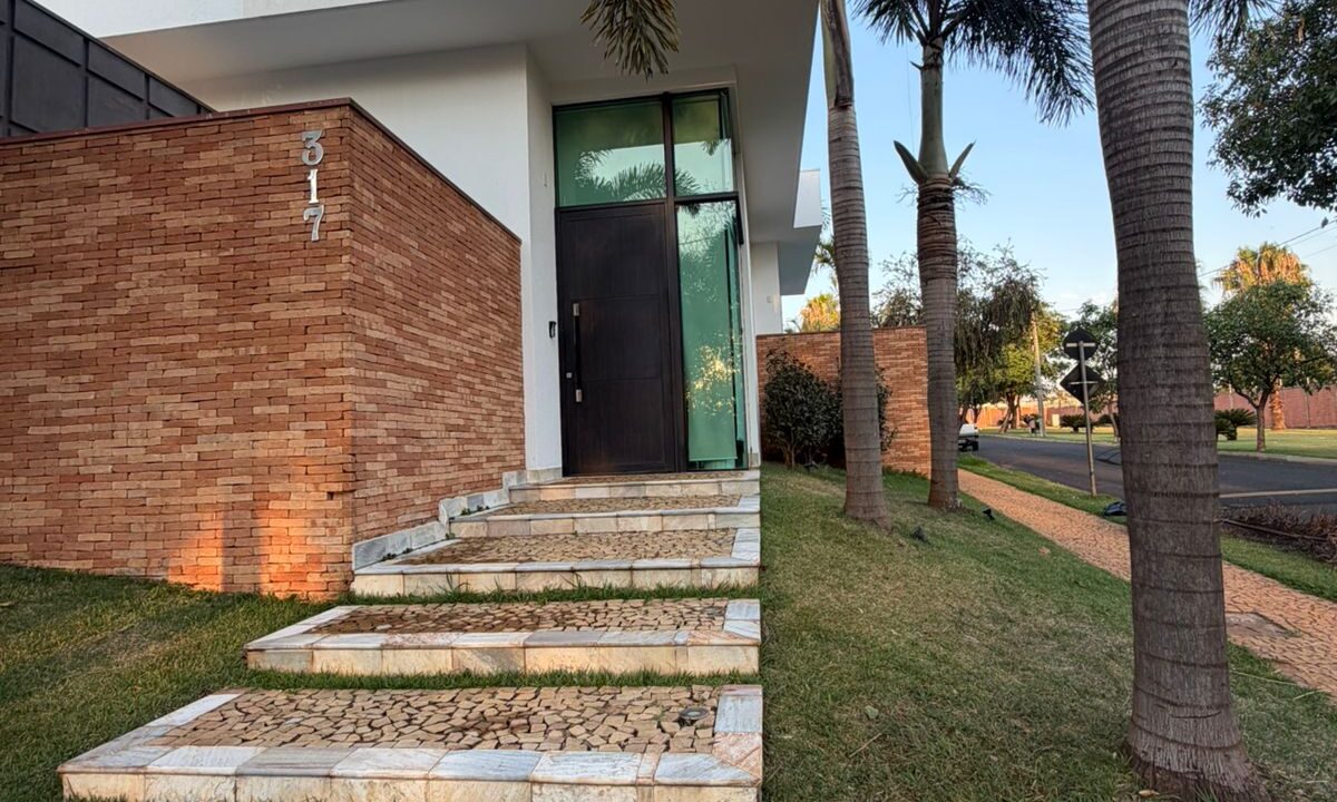 ed87341f-ae5a-4c03-a5f5-7204291fcf12