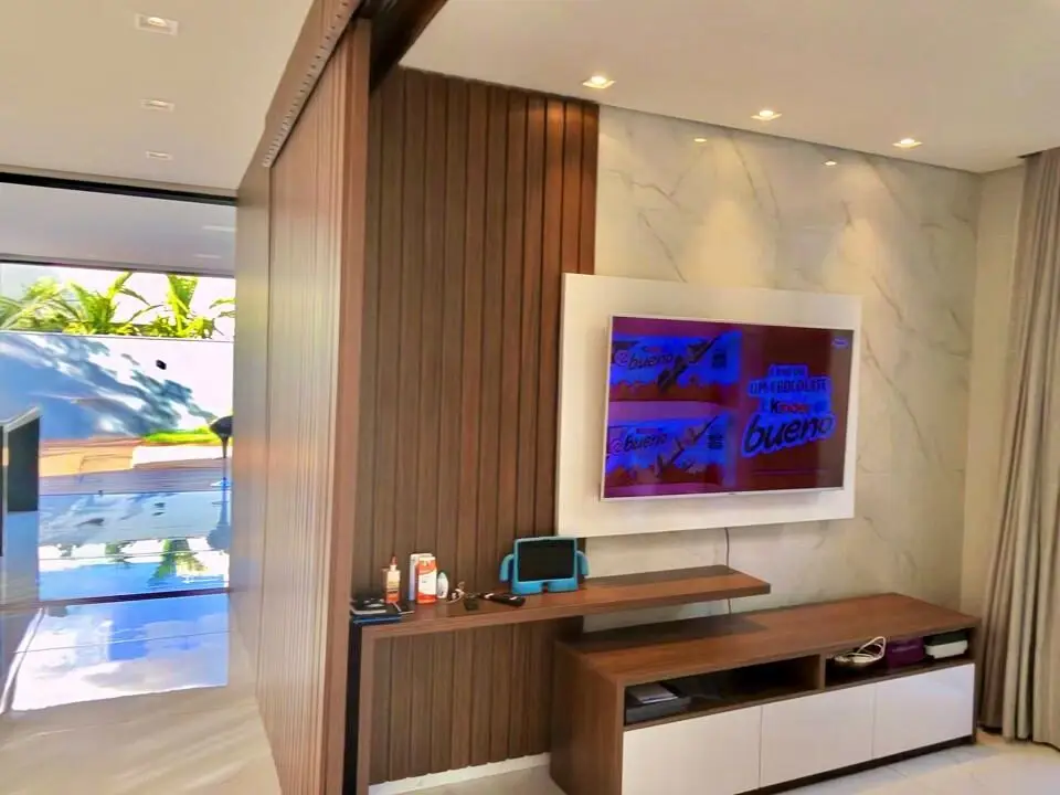 0ef982db-1a4d-4b02-aef7-e888e5afcaa8