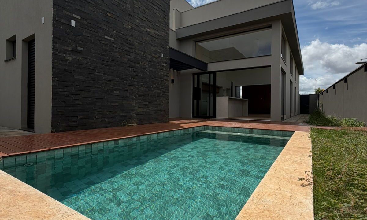 7df6b9c8-d4bb-4b6f-8902-176ecd5a43af