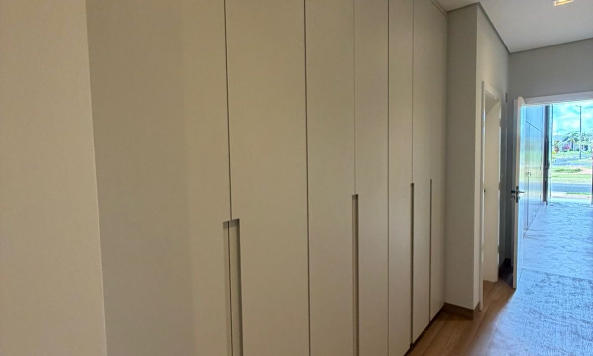 bc1e5f27-e8d6-4715-976c-b402a8ce5e64