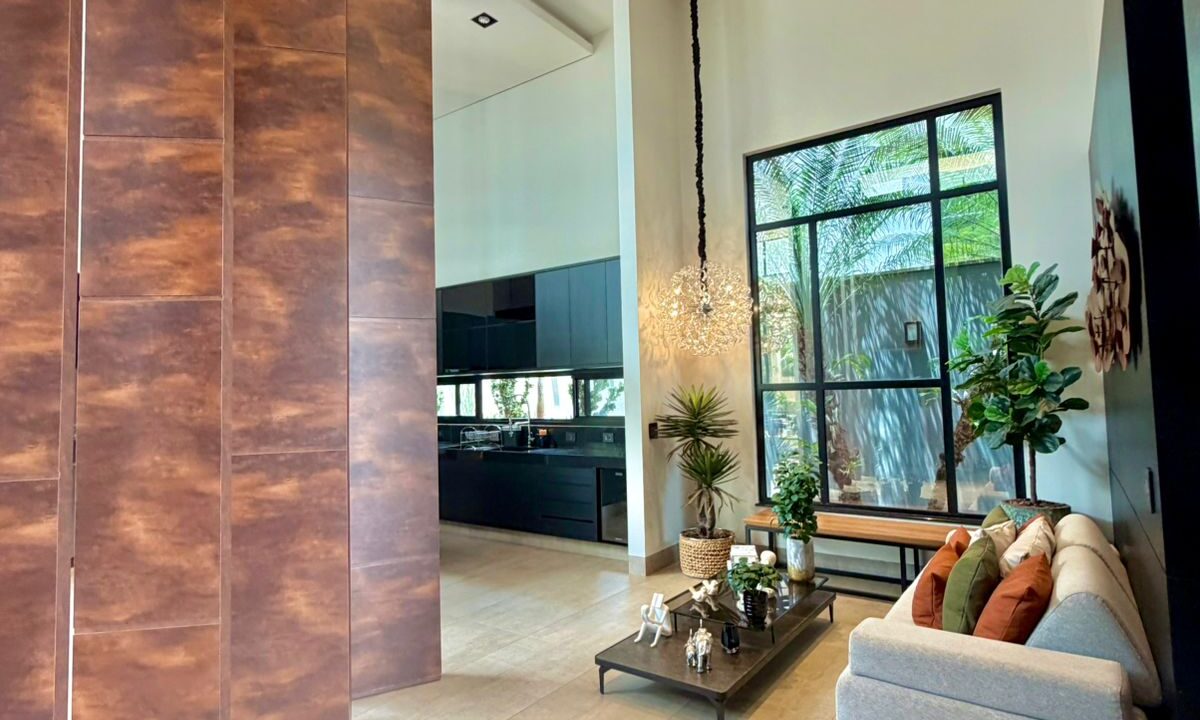 da2ae2bf-54e7-45c5-a969-80b8e9a44bce