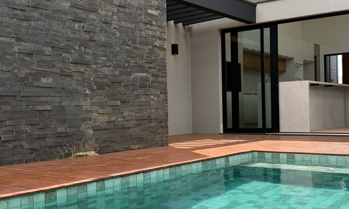 eedb1f3d-4f3d-4f96-8707-e739d62107e2