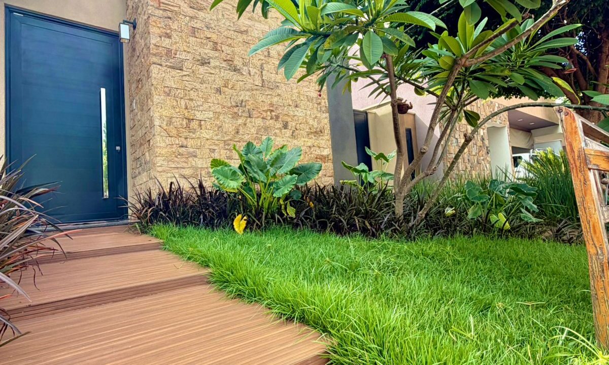 0296e741-1379-4763-a68c-7ecb5d398951