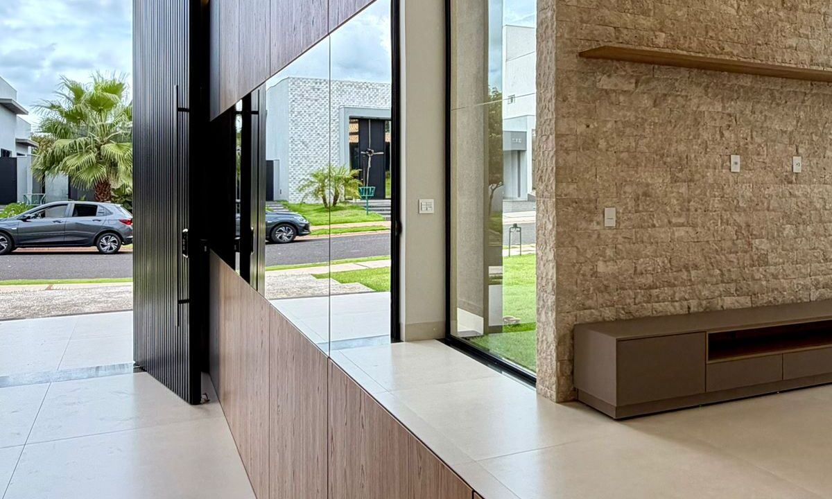 09c1053f-ed9a-4dd7-ac60-7c5c66bcbf98