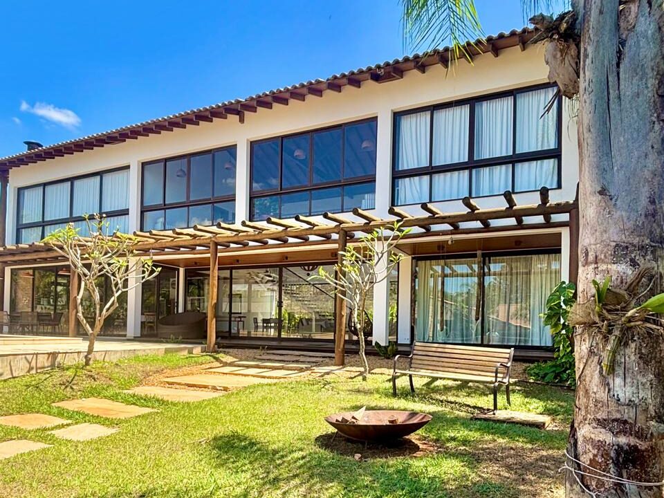 15727918-b933-4df3-8c7b-8de47c0bb7a3