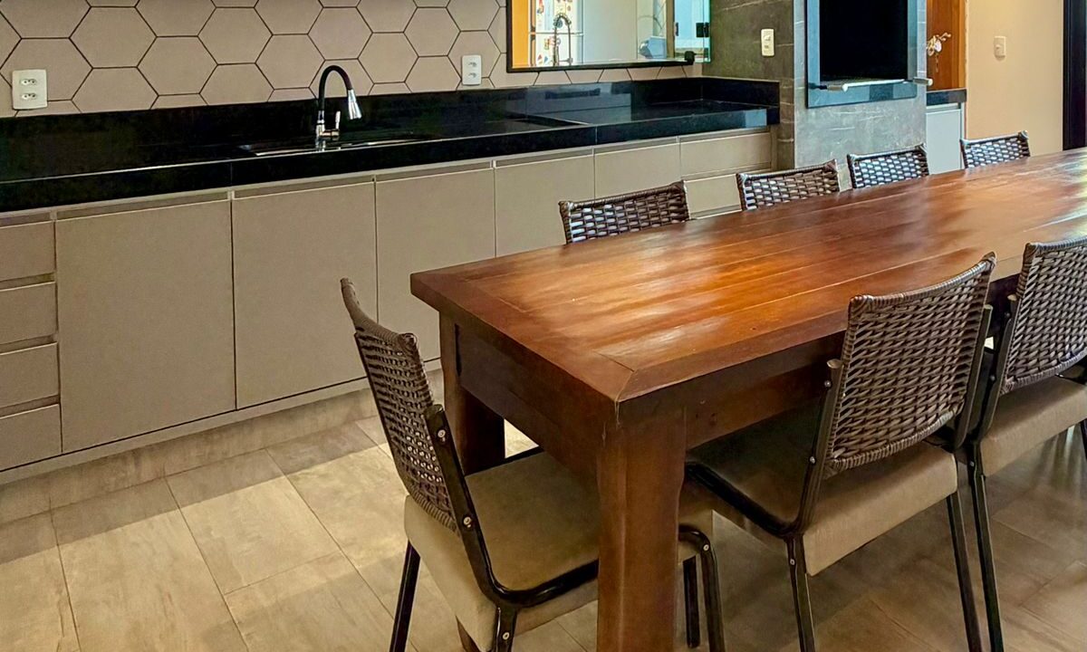 230eb29c-6cc9-4610-8e87-aea857cbbbc7