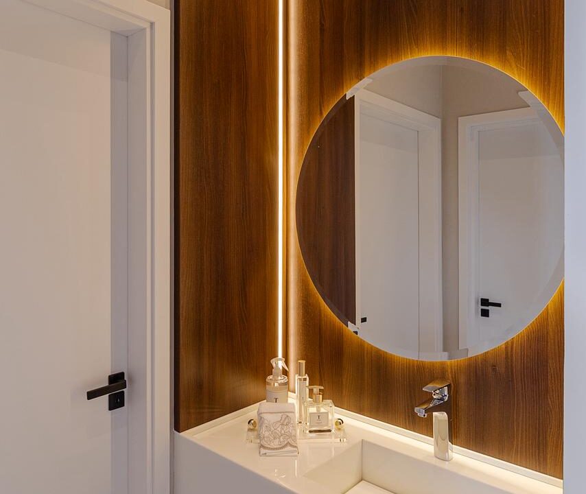 44421310-000b-43a0-ad84-7ac6d389b0f6