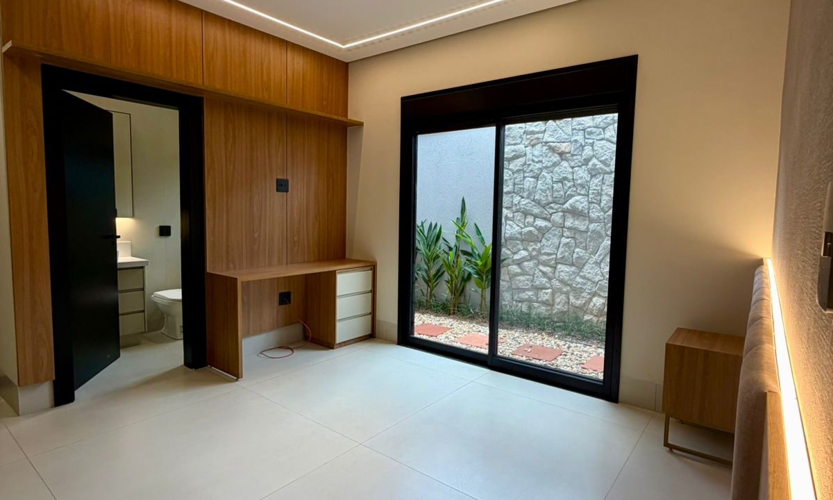 592b7579-3247-407c-a467-47239313baf2