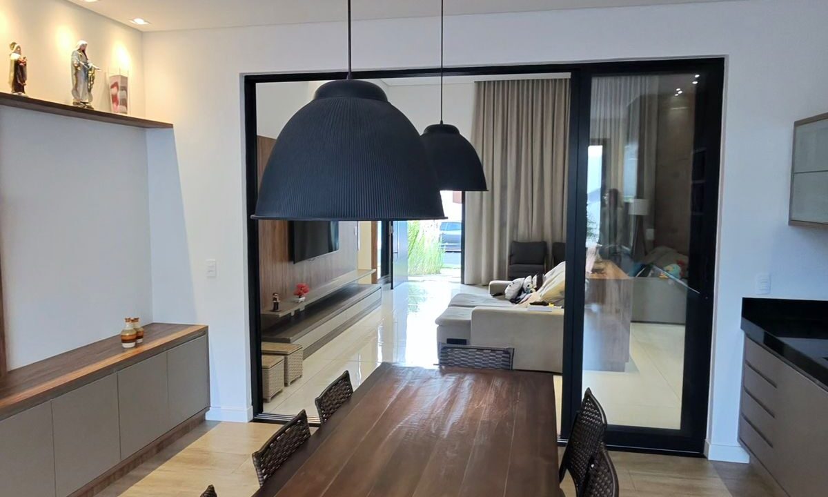 5ed33130-2bc8-49be-9b58-82a950a77245