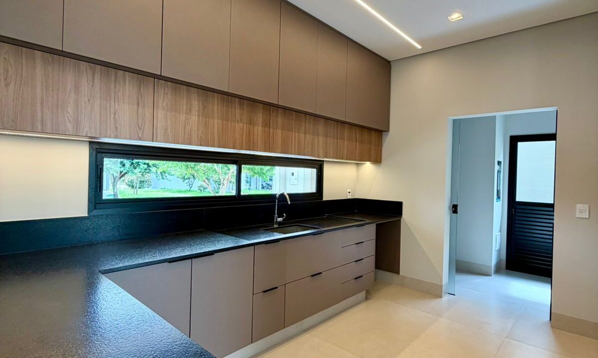 61499ffd-8918-4ffd-b84b-e4309032b211