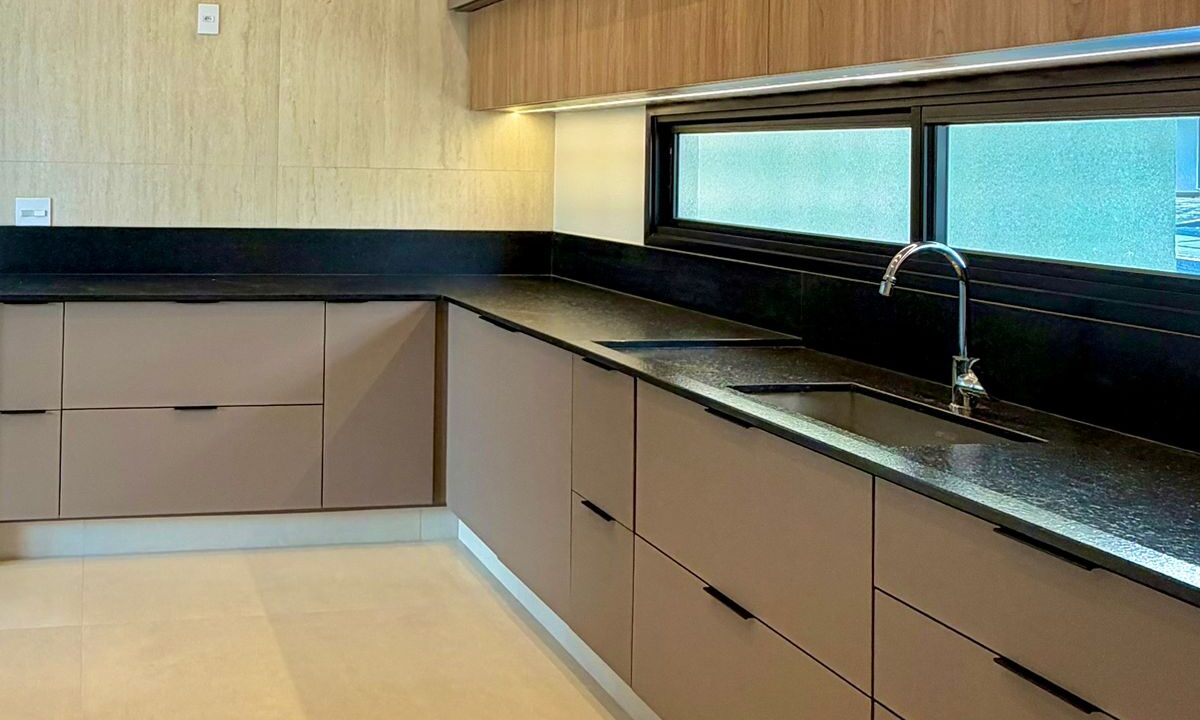 64a2e4e9-050a-42a3-b23d-ce029f0558b3