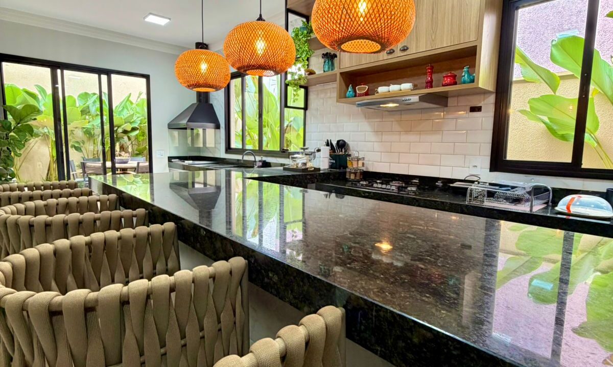 87644097-6919-40c3-9908-9696bc109d5e