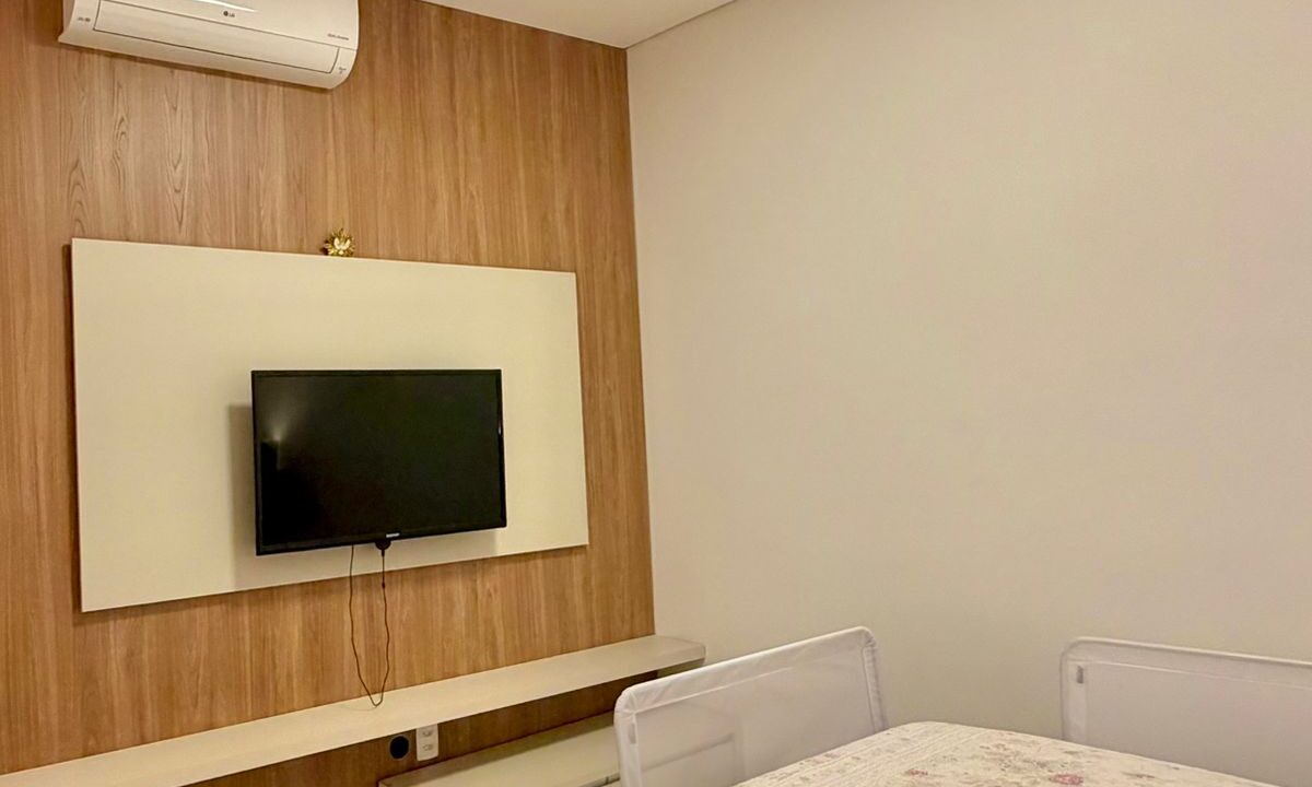 9351c057-a6fc-400e-867c-b3bcfcedb140