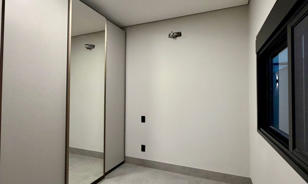 WhatsApp Image 2026-02-04 at 22.12.03 (3)