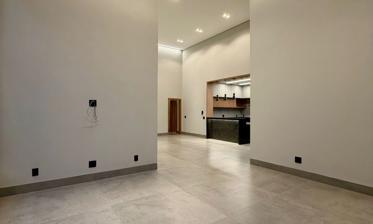 WhatsApp Image 2026-02-04 at 22.12.05 (3)