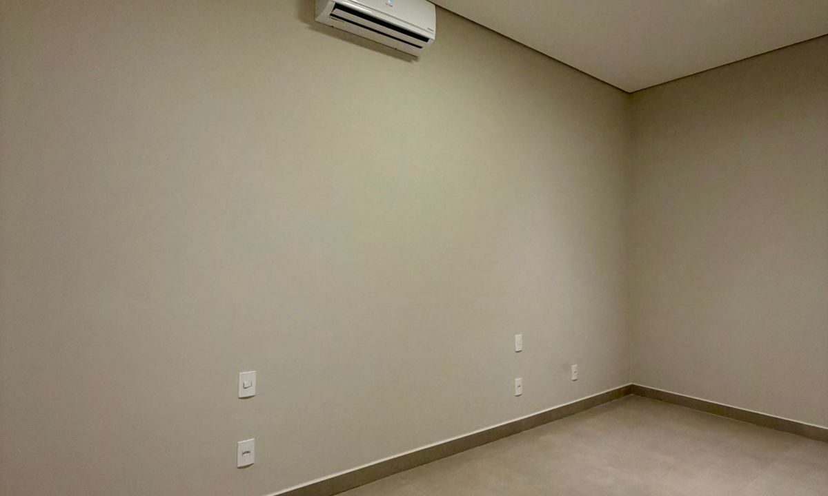 WhatsApp Image 2026-02-05 at 16.47.30 (4)