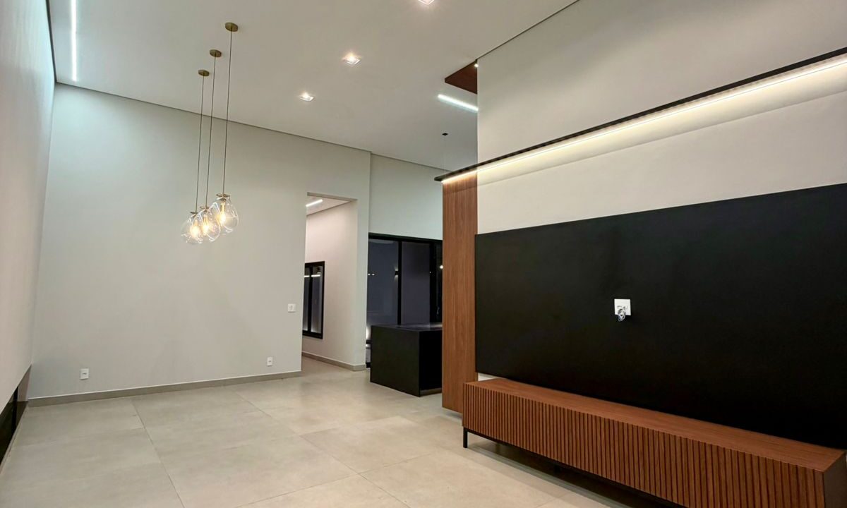 WhatsApp Image 2026-02-05 at 16.47.33 (2)