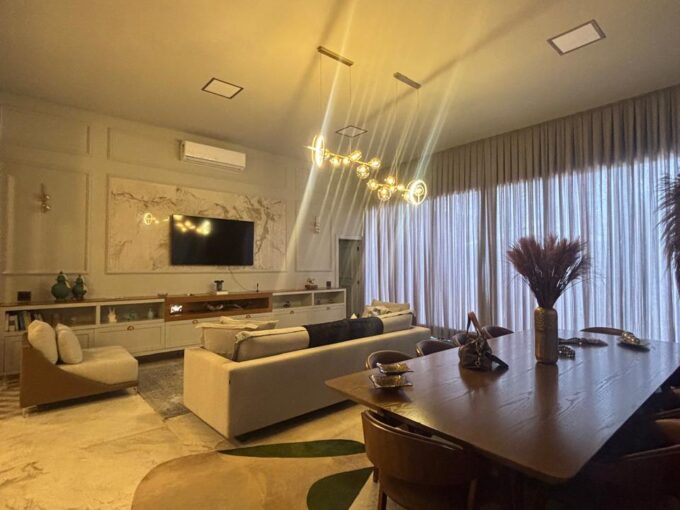 LUXO – Mario Franco